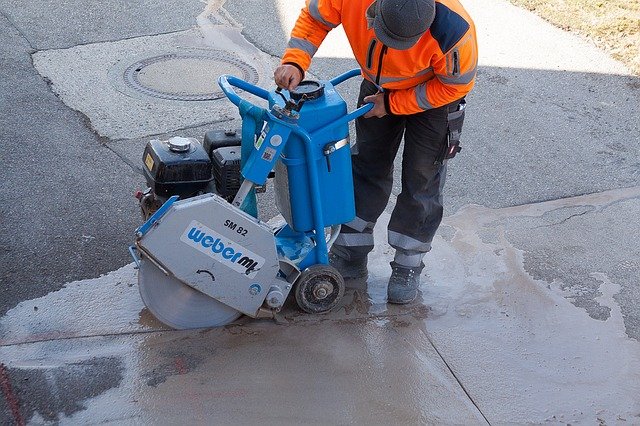 Pracuj bezpieczniej polegając na obuwiu roboczych firmy jalas